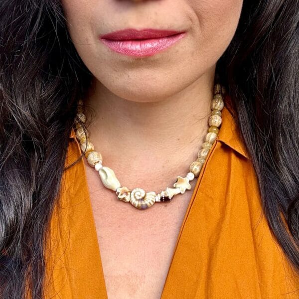 Collar Caracola Arena y Crema solar - Imagen 6
